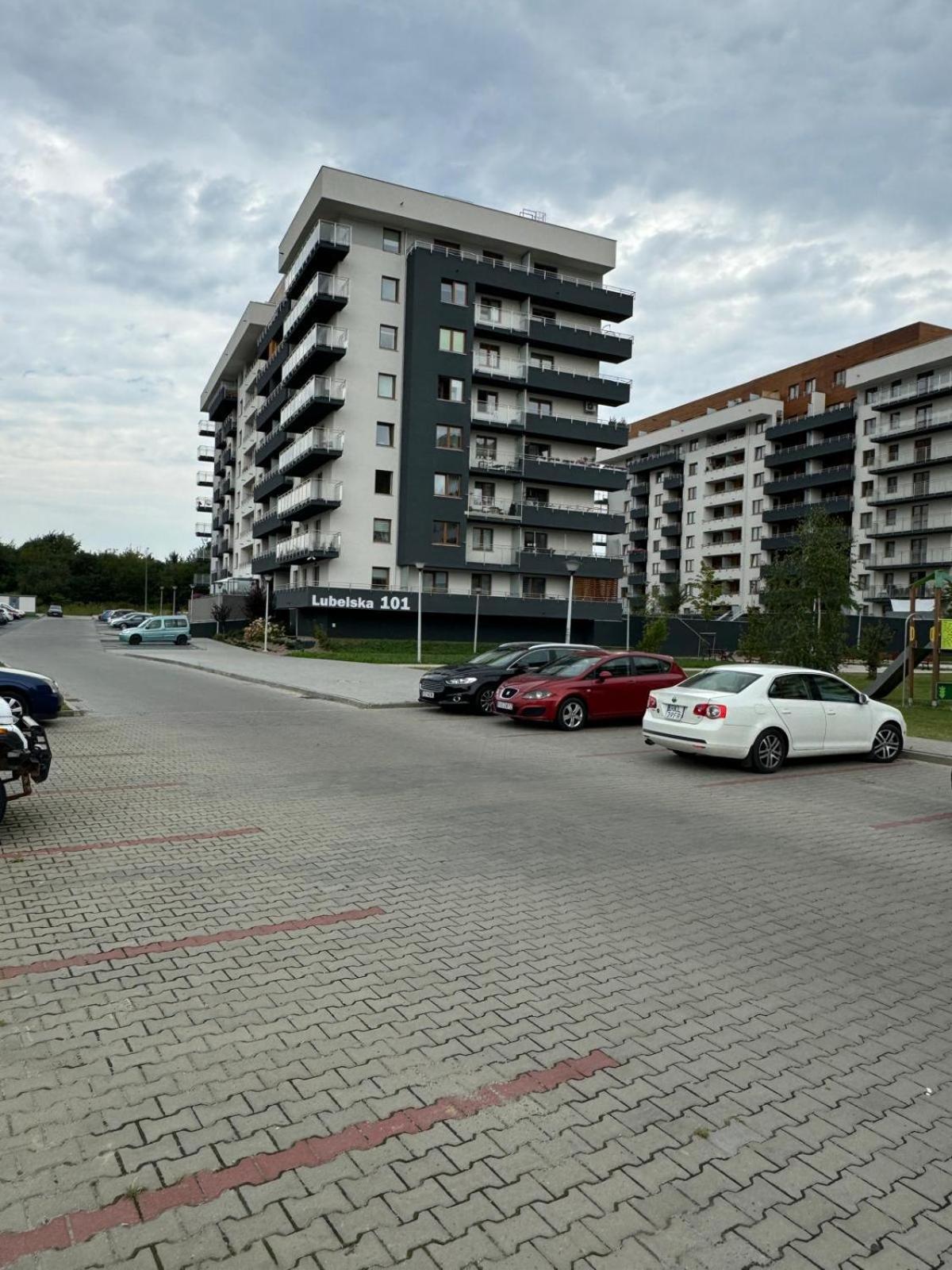 3 Bedrooms Premium Bella Blue For 8 Guests With Ac And Free Out Side Parking Rzeszów Kültér fotó